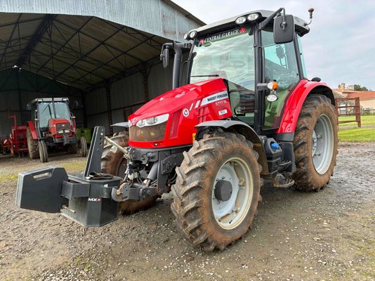 Tracteur agricole Massey Ferguson 5711