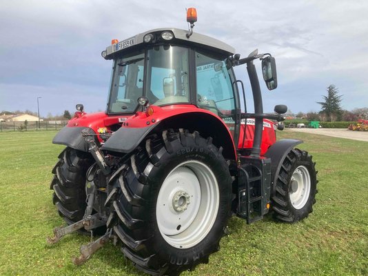 Tracteur agricole Massey Ferguson 6713