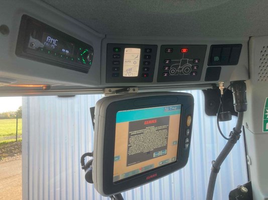 Tracteur agricole Claas ARION 550