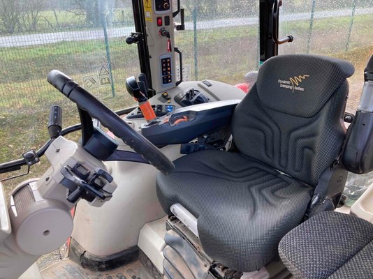 Tracteur agricole Massey Ferguson 6714