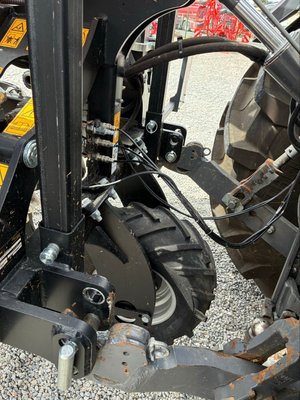  Semoir en ligne mécanique Agrisem T-BOSS PORTE REPLIABLE 6M 32 DENTS