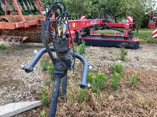 Faucheuse conditionneuse Massey Ferguson DM 306 TR-KC Faucheuse à disques