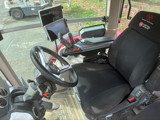 Tracteur agricole Massey Ferguson 8S.245 Dyna-VT EXCLUSIVE