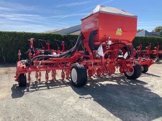 Semoir en ligne pneumatique