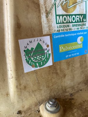 Pulvérisateur porté Vicon 1000L