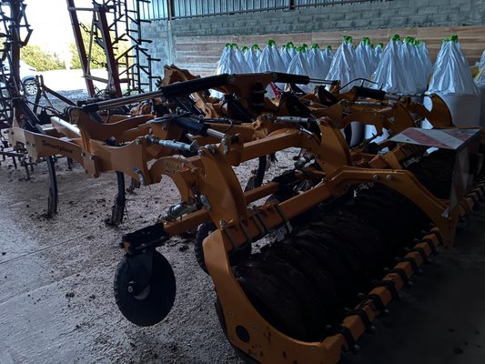 Déchaumeur à dents Agrisem SMARTPLOW 4M REPLIABLE PORTE