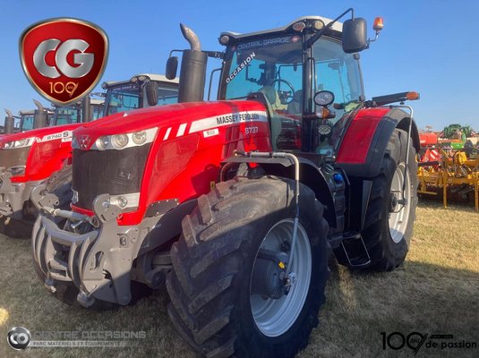 Tracteur agricole - 8737