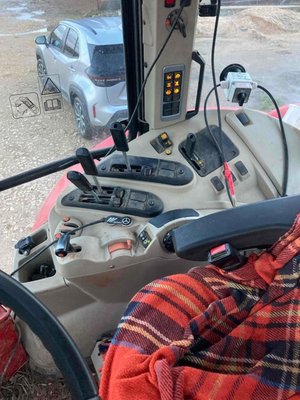 Tracteur agricole Massey Ferguson 7715