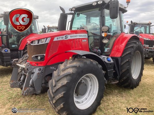 Tracteur agricole - 6716