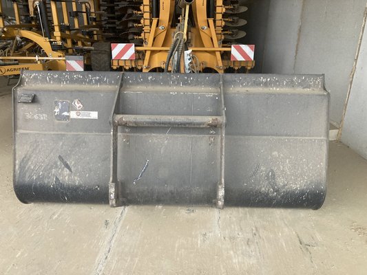 Unknown range 560 Massey Ferguson BENNE CEREALE MF 