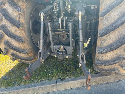Tracteur agricole Massey Ferguson MF 7724