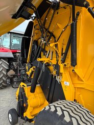 Presse à balles rondes New Holland Roll-Belt 180 - 12