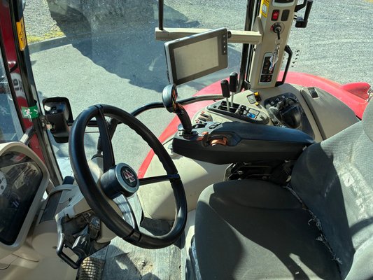 Tracteur agricole Massey Ferguson 7716S Dyna-6 NEW EFFICIENT