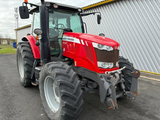 Tracteur agricole Massey Ferguson 6713S