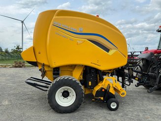 Presse à balles rondes New Holland Roll-Belt 180 - 5