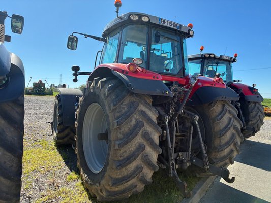 Tracteur agricole Massey Ferguson MF 7724