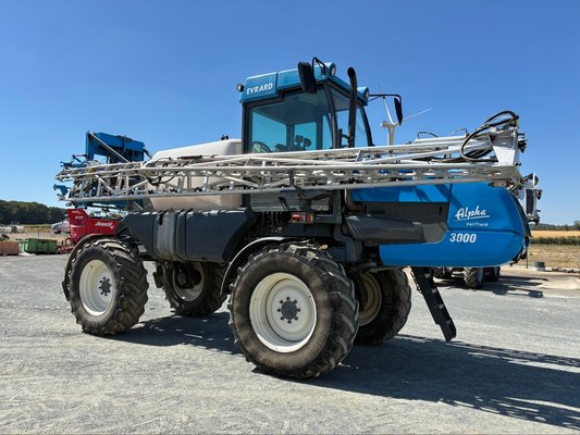 Pulvérisateur automoteur Evrard VARITRACK