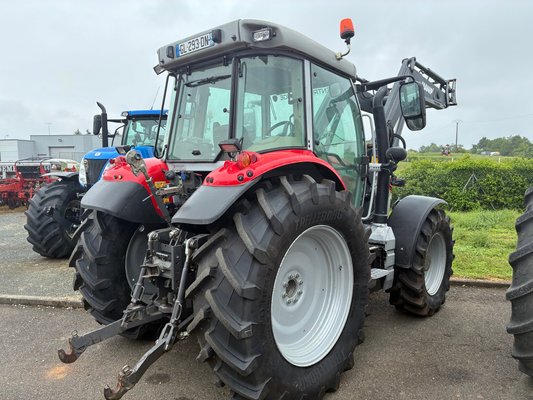 Tracteur agricole Massey Ferguson 5S.135 DYNA-4 EFFICIENT