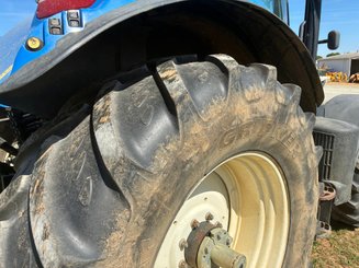 Tracteur agricole New Holland T7.210 AC - 4