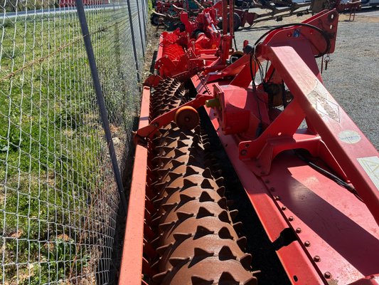 Herse rotative Kuhn HR 403 D