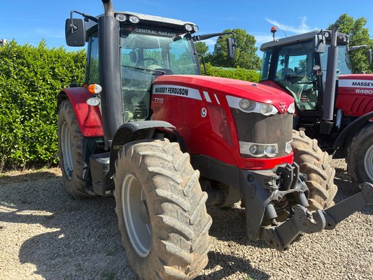 Tracteur agricole Massey Ferguson 7715