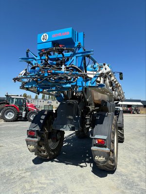 Pulvérisateur automoteur Evrard VARITRACK
