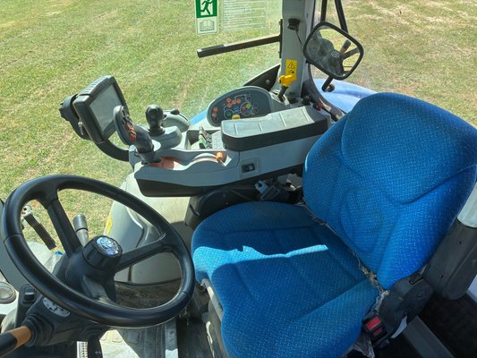 Tracteur agricole New Holland T7.210 AC