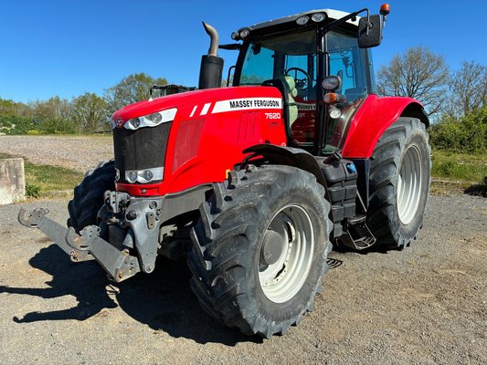 Tracteur agricole Massey Ferguson 7620
