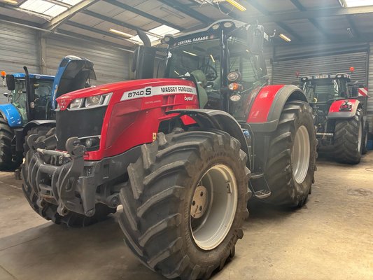 Tracteur agricole - 8740