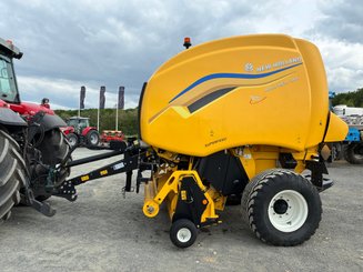 Presse à balles rondes New Holland Roll-Belt 180 - 1