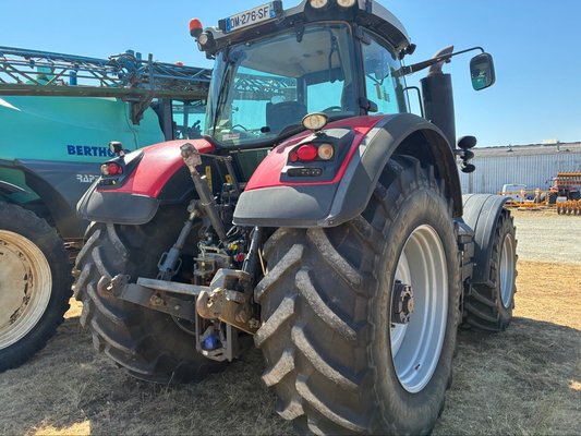Tracteur agricole Massey Ferguson 8670