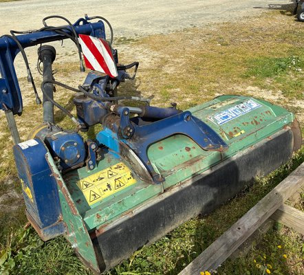 Broyeur d'accotement et déporté Desvoys DMF ENTREPRISE 1M80