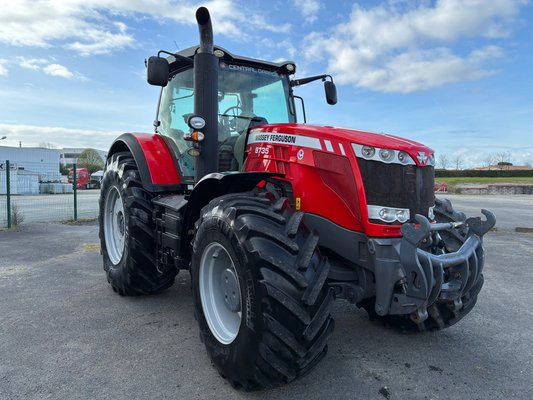 Tracteur agricole Massey Ferguson 8735