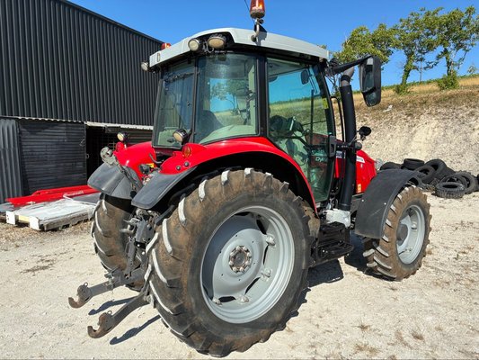 Tracteur agricole Massey Ferguson MF 5713 S