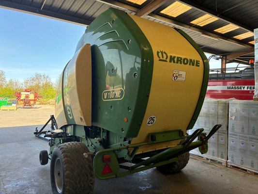 Presse à balles rondes Krone COMPRIMA V180