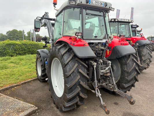 Tracteur agricole Massey Ferguson 5S.135 DYNA-4 EFFICIENT