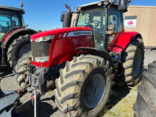 Tracteur agricole Massey Ferguson MF 7724