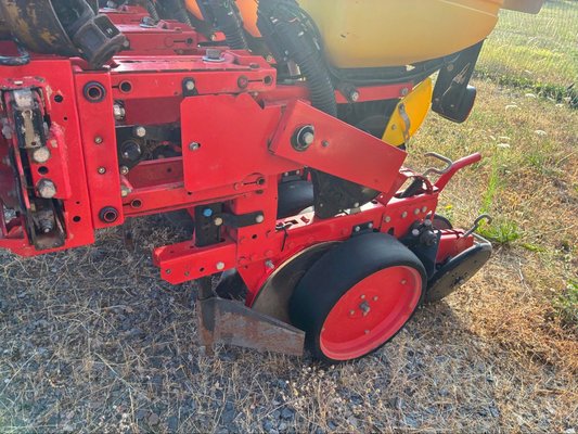 Semoir en ligne pneumatique MaterMacc MS 8230