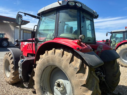 Tracteur agricole Massey Ferguson 7715