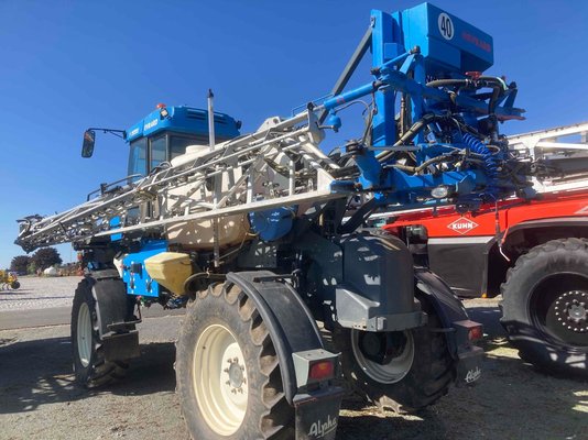 Pulvérisateur automoteur Evrard VARITRACK