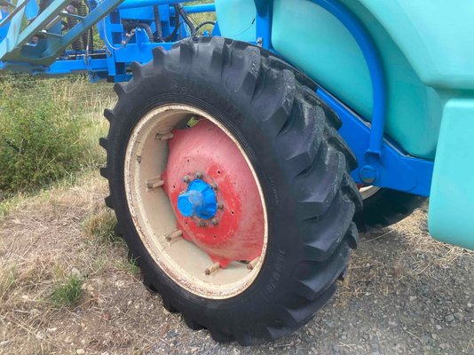 Pulvérisateur traîné Berthoud TENOR3537