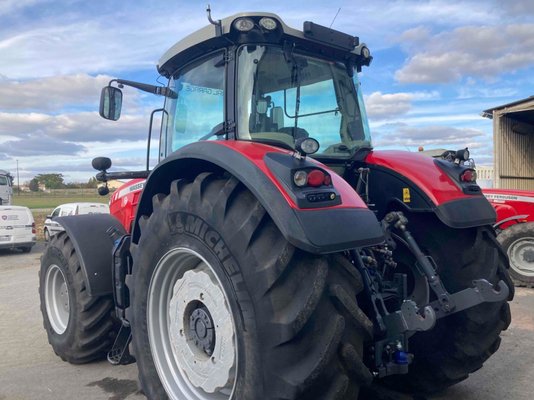Tracteur agricole Massey Ferguson 8735