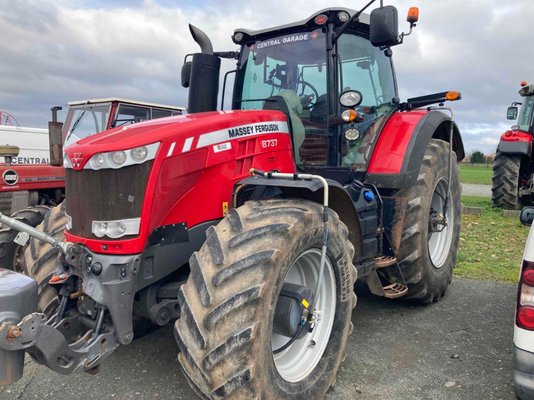 Tracteur agricole Massey Ferguson 8737