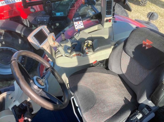 Tracteur agricole Massey Ferguson 8737