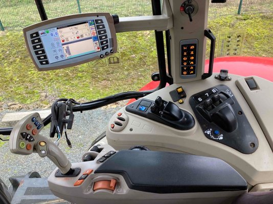 Tracteur agricole Massey Ferguson 7724