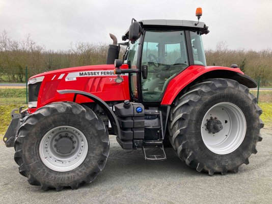 Tracteur agricole Massey Ferguson 7724