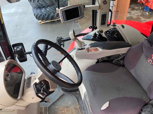 Tracteur agricole Massey Ferguson 7724