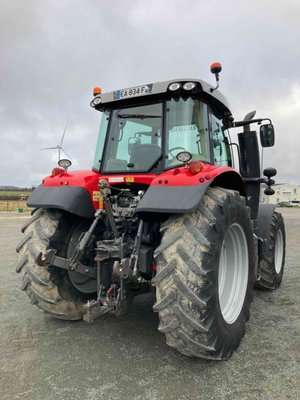 Tracteur agricole Massey Ferguson 6614
