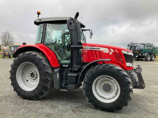Tracteur agricole Massey Ferguson 6614