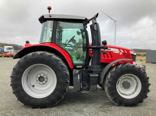 Tracteur agricole Massey Ferguson 6614